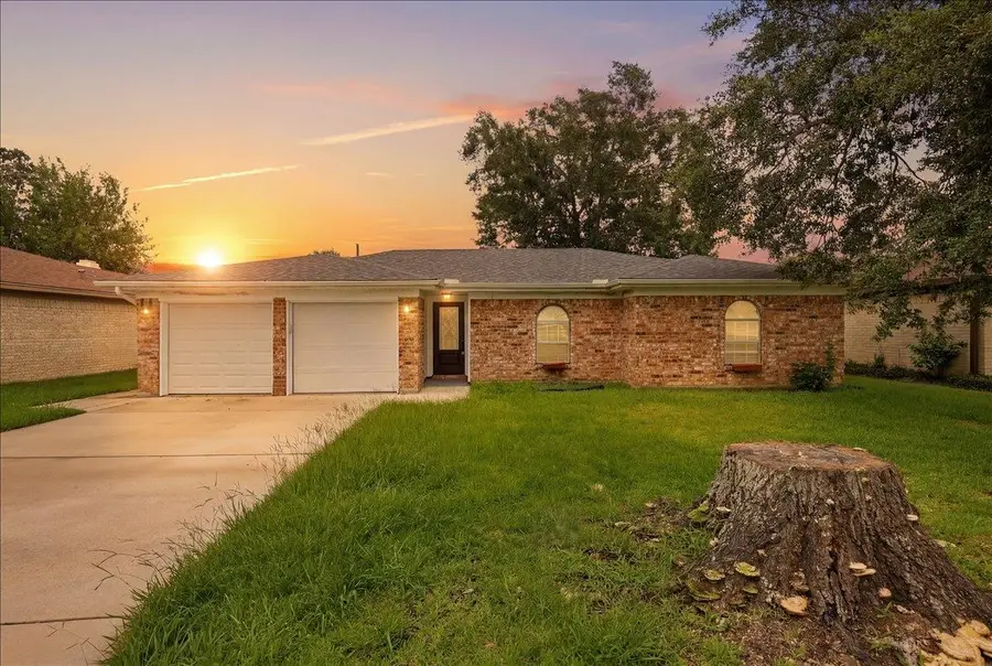 1725 Shirley Cir, Beaumont, TX 77707 - #2