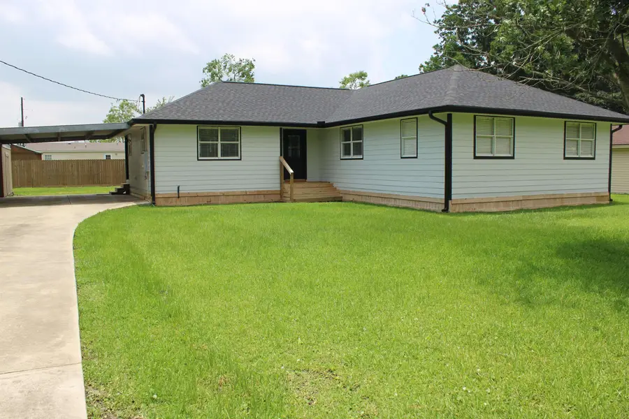 736 Carolyn, Winnie, TX 77665 - #2