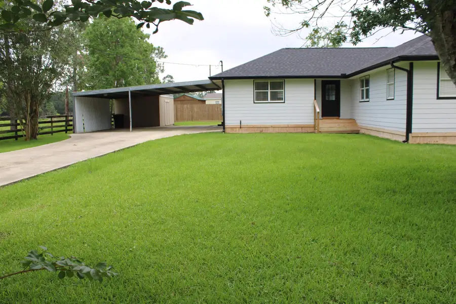 736 Carolyn, Winnie, TX 77665 - #3