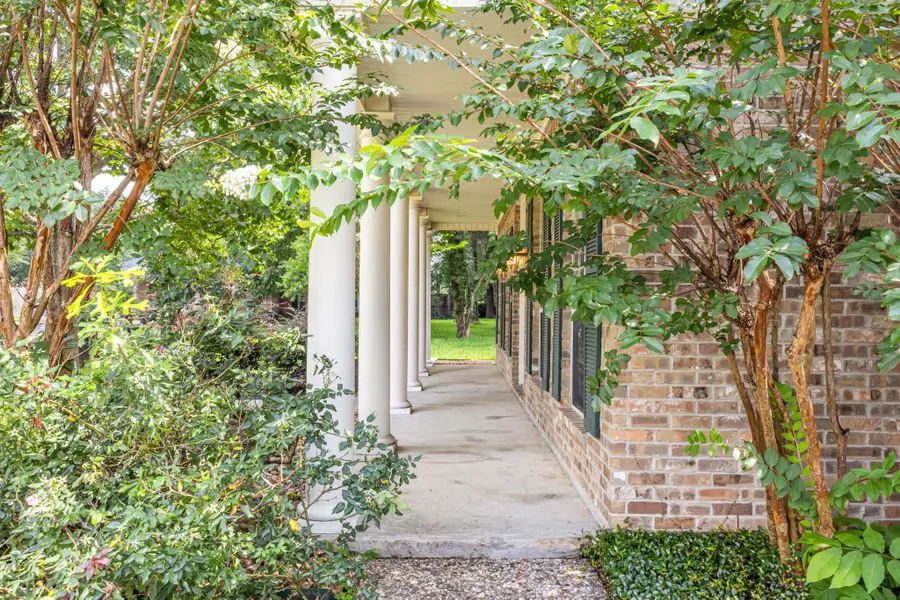 4 Twin Circle Drive, Beaumont, TX 77706 - #3