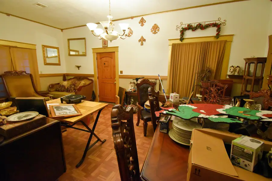 525 Mowbray St, Sour Lake, TX 77659 - #3