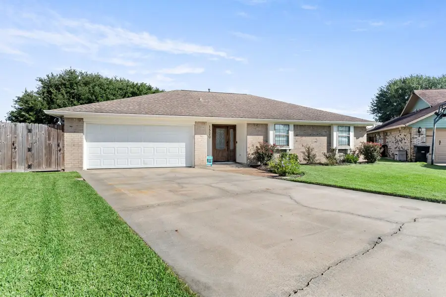 1520 N 25th St, Nederland, TX 77627-5715 - #3
