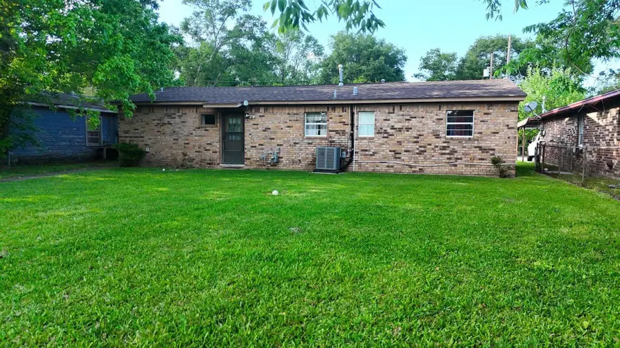1465 Fairway Street, Beaumont, TX 77703 - #3