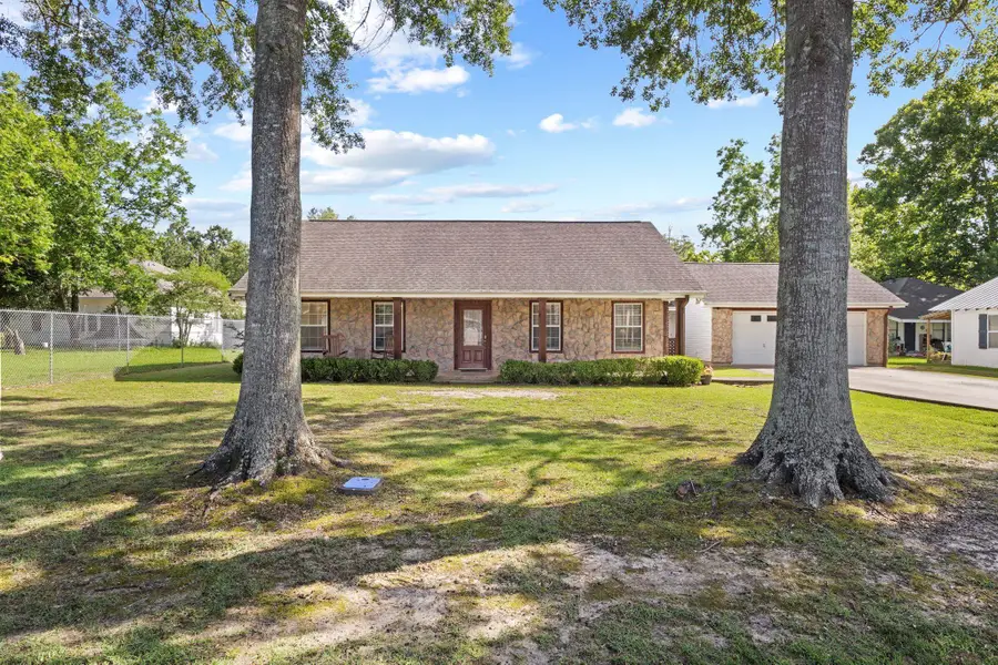 955 Barnhill Rd, Silsbee, TX 77656 - #2