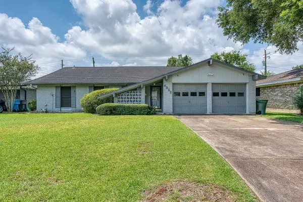 4055 Diane Dr, Beaumont, TX 77706