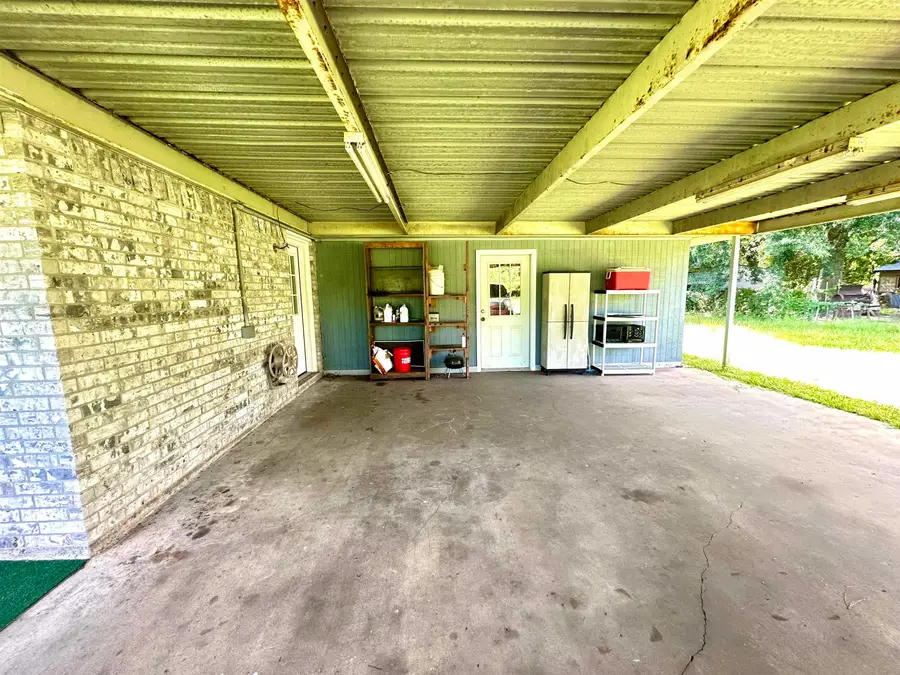 2605 N 10th Street, Orange, TX 77630 - #3