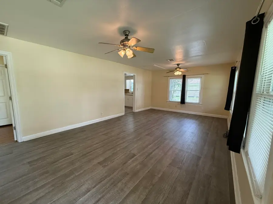 4549 13th Street, Port Arthur, TX 77642 - #2