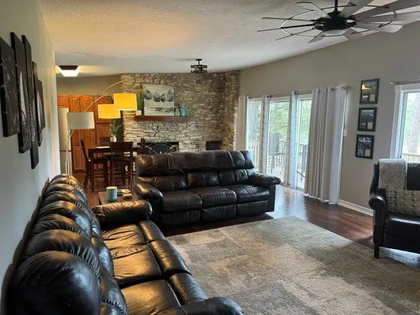 2550 Sam Rayburn PWY, Brookeland, TX 75931