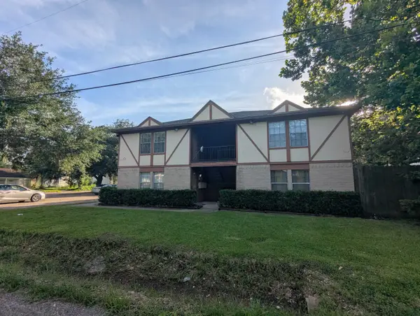645,665,675,685 E Lavaca Street, Beaumont, TX 77705-5685