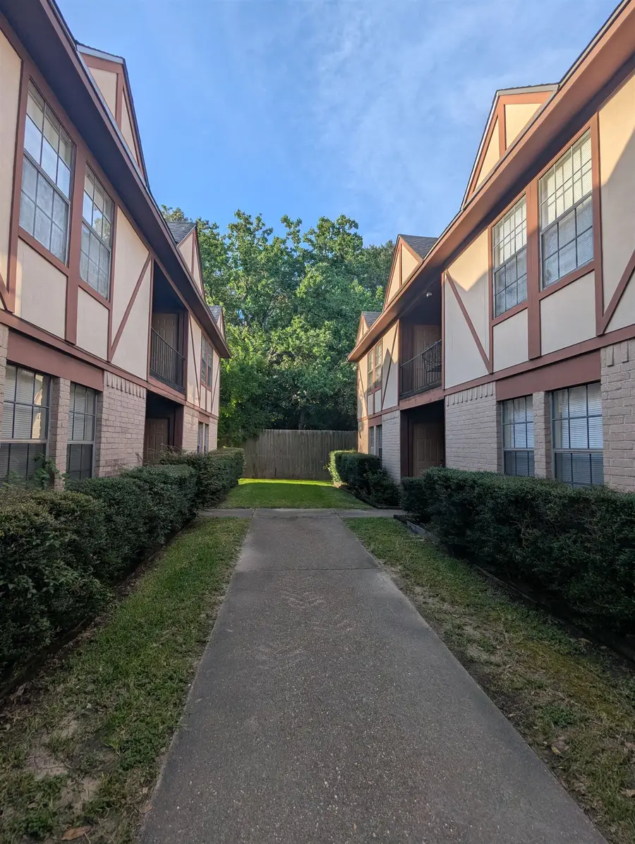645,665,675,685 E Lavaca Street, Beaumont, TX 77705-5685 - #2