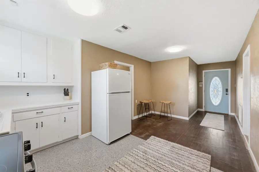 719 S 9th ST, Nederland, TX 77627 - #3