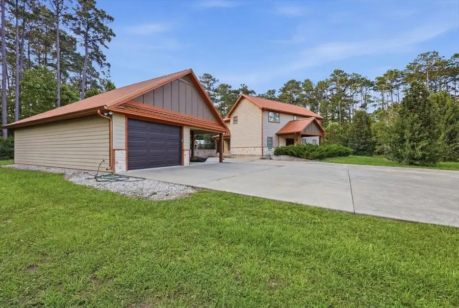 151 Black Oak Ln, Brookeland, TX 75931 - #2
