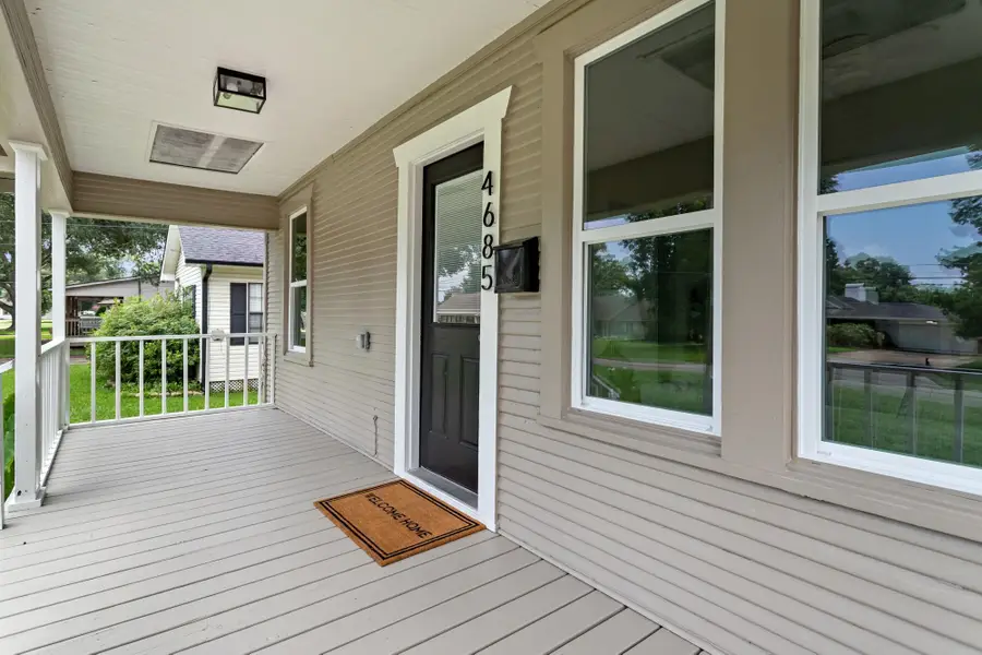 4685 Pinetop, Groves, TX 77619 - #3