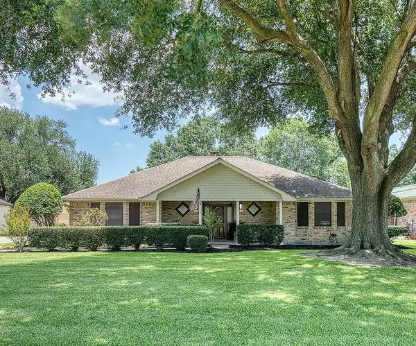 1714 N 29th, Nederland, TX 77627
