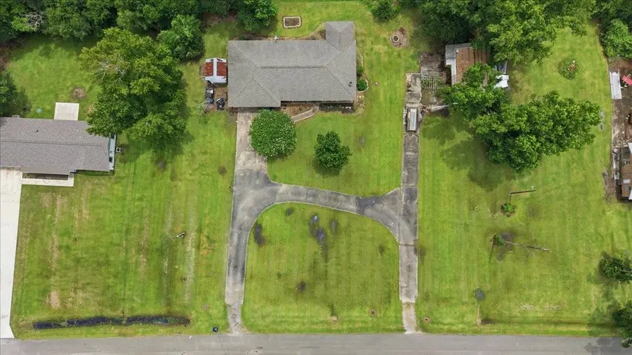2851 Johnnie St., Orange, TX 77630 - #2