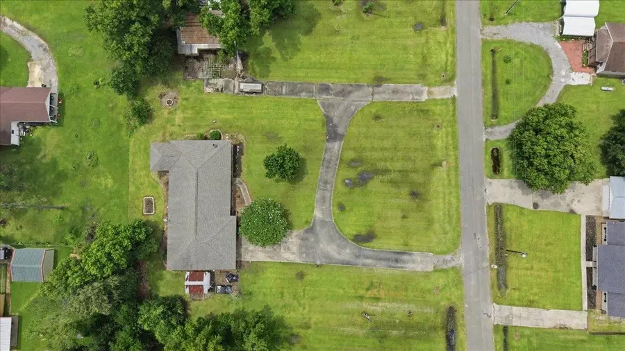 2851 Johnnie St., Orange, TX 77630 - #3