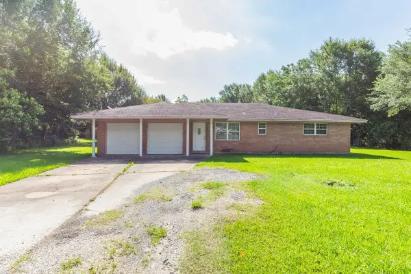 515 Gum, Bridge City, TX 77611