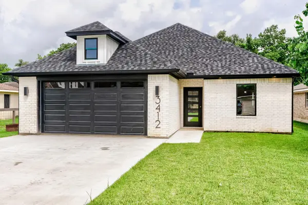 3412 Avenue E, Nederland, TX 77627