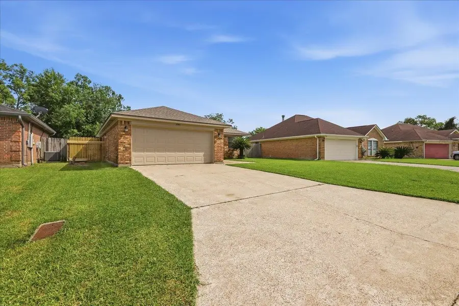 7945 Bluebonnet St, Beaumont, TX 77713 - #2