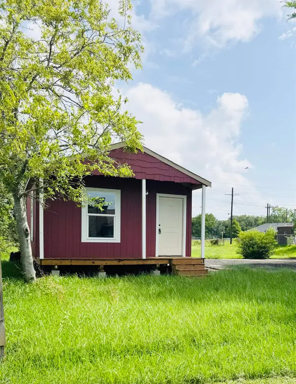 2530 Burgundy, Beaumont, TX 77705