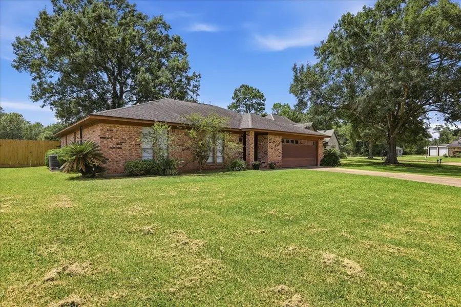 4565 Brook Hollow, Vidor, TX 77662 - #2