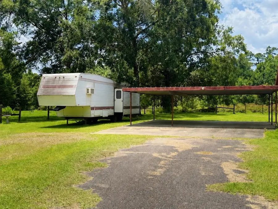 1560 Posey, Vidor, TX 77662 - #2