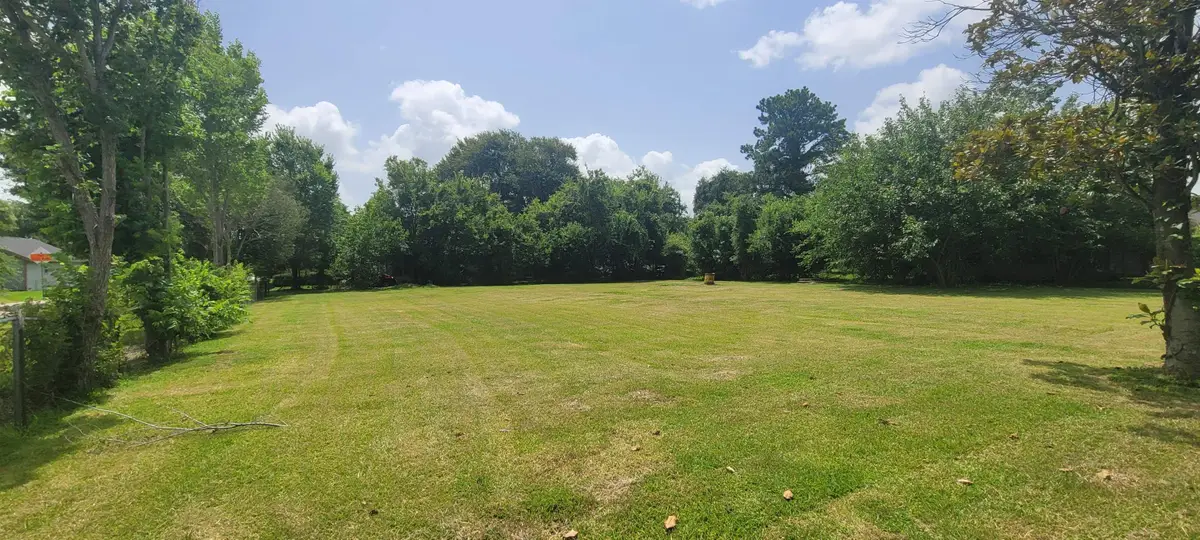 120 & 140 E Chapin St, Beaumont, TX 77705 - #1