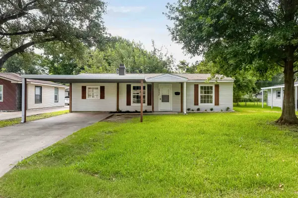 2237 5th, Port Neches, TX 77651
