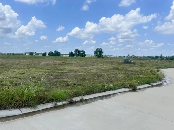 3590 Trenton Lane, Beaumont, TX 77713
