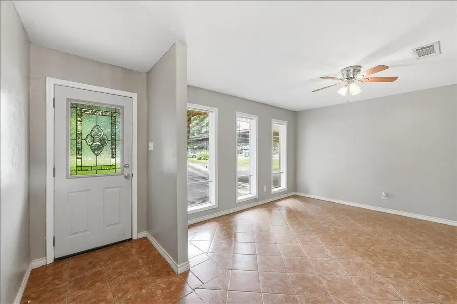 8860 Blaylock Ln, Beaumont, TX 77706 - #3