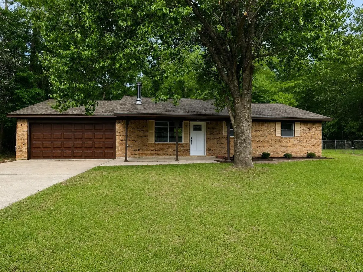 917 W Wildwood, Village Mills, TX 77663 - #1