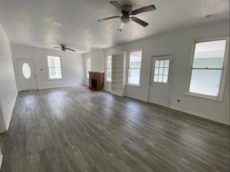 2151 Orange Ave, Beaumont, TX 77701 - #2