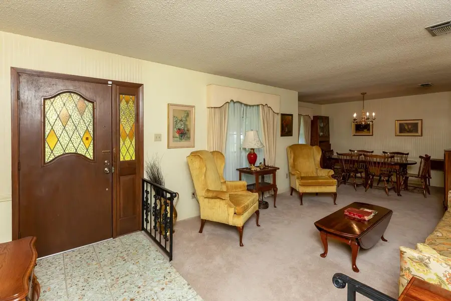 1521 Lindenwood, Orange, TX 77630 - #2