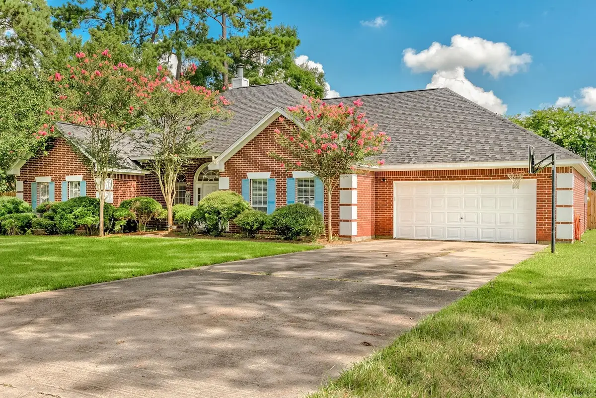 280 Brookhollow St, Vidor, TX 77662 - #1