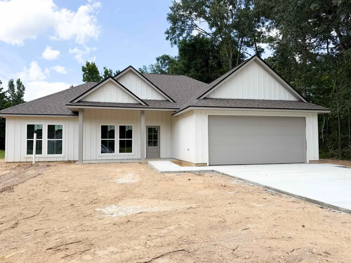 8647 Mitchell Rd, Lumberton, TX 77657 - #1