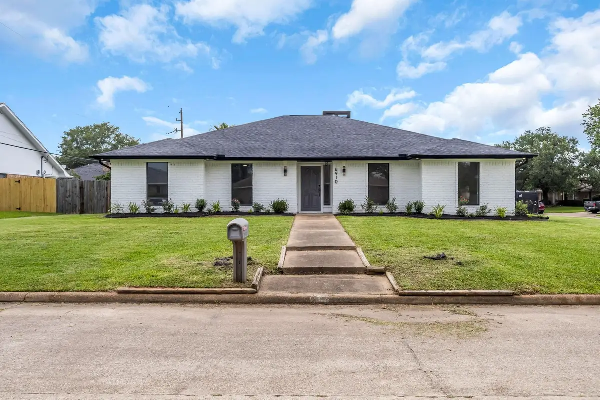 6910 Burlington, Beaumont, TX 77706 - #1