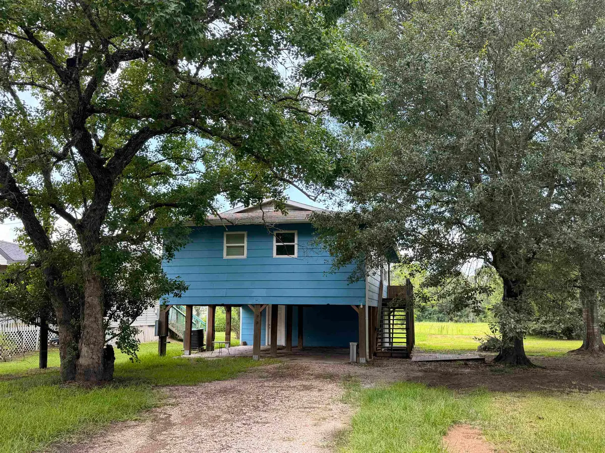 1036 Leblanc St., Orange, TX 77630 - #1