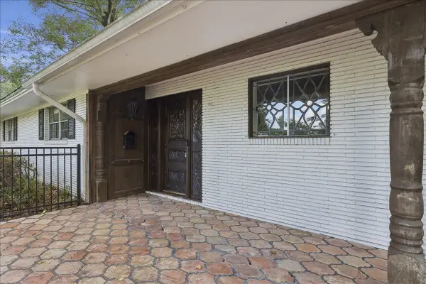 775 Belvedere Dr., Beaumont, TX 77706