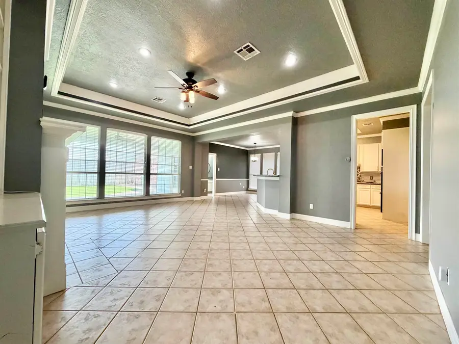 6035 Barrington Ave, Beaumont, TX 77706 - #2