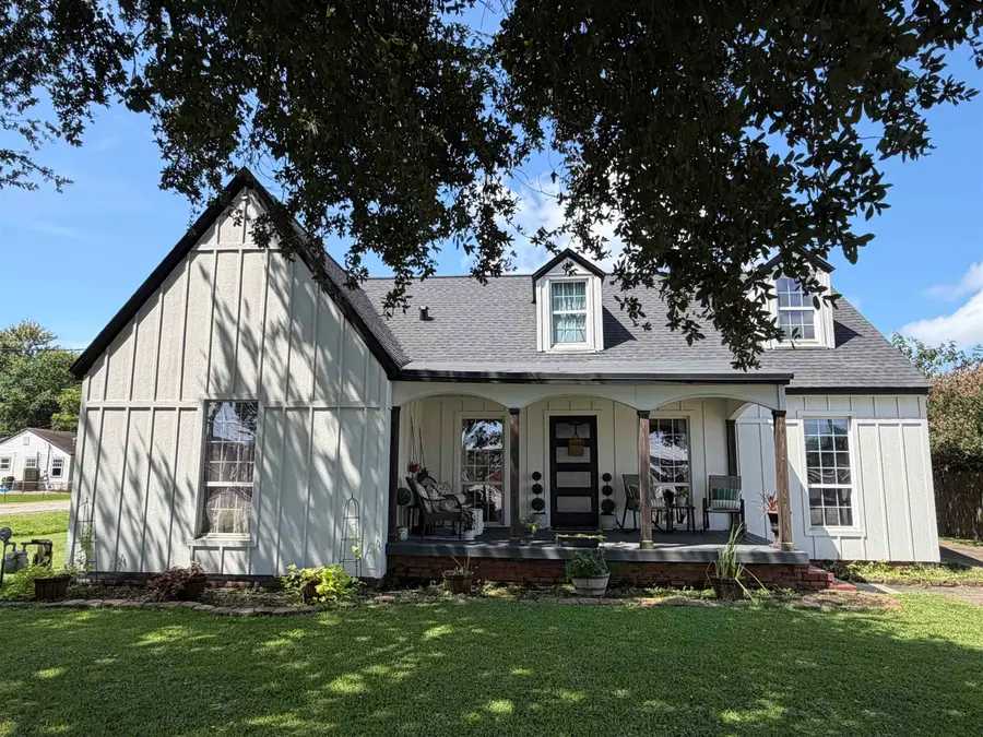 3801 Pure Atlantic Rd, Groves, TX 77619 - #2