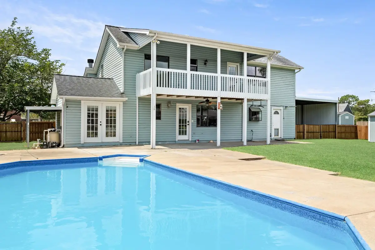112 Robin Ave, Bridge City, TX 77611-2725 - #1
