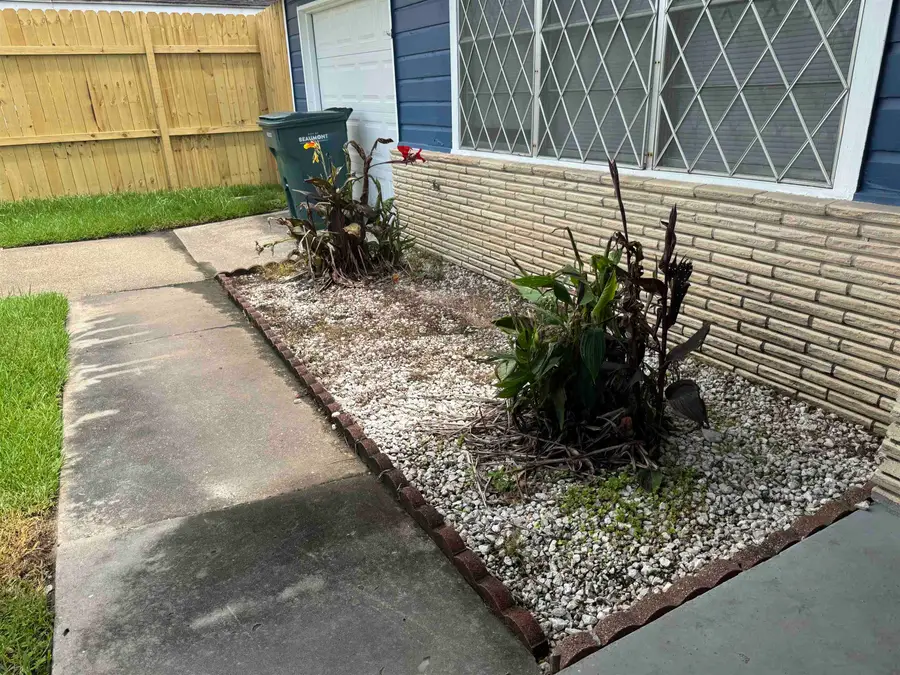 5480 Thames Dr, Beaumont, TX 77713 - #3