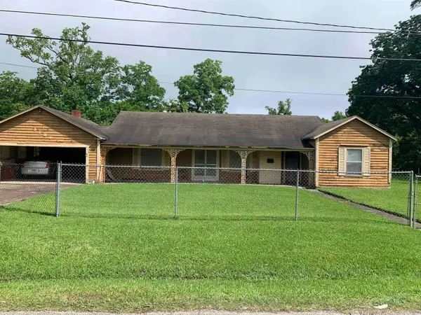 2180 Tyler St., Beaumont, TX 77703
