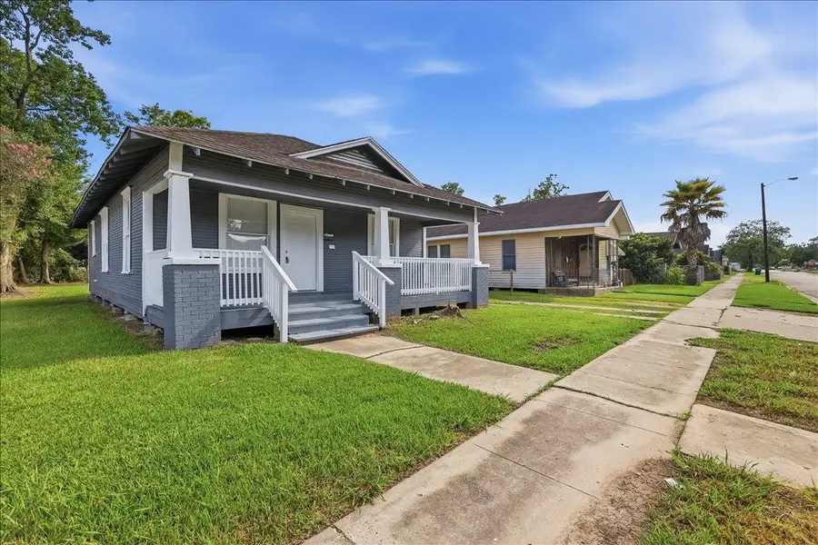 1255 Euclid St, Beaumont, TX 77705 - #2