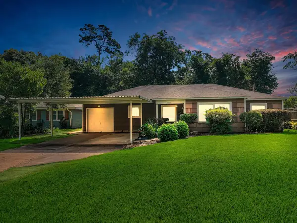 970 Evergreen Lane, Beaumont, TX 77706