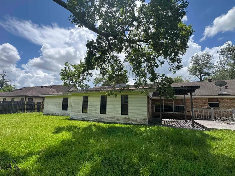 7570 Forest Park, Beaumont, TX 77707 - #2