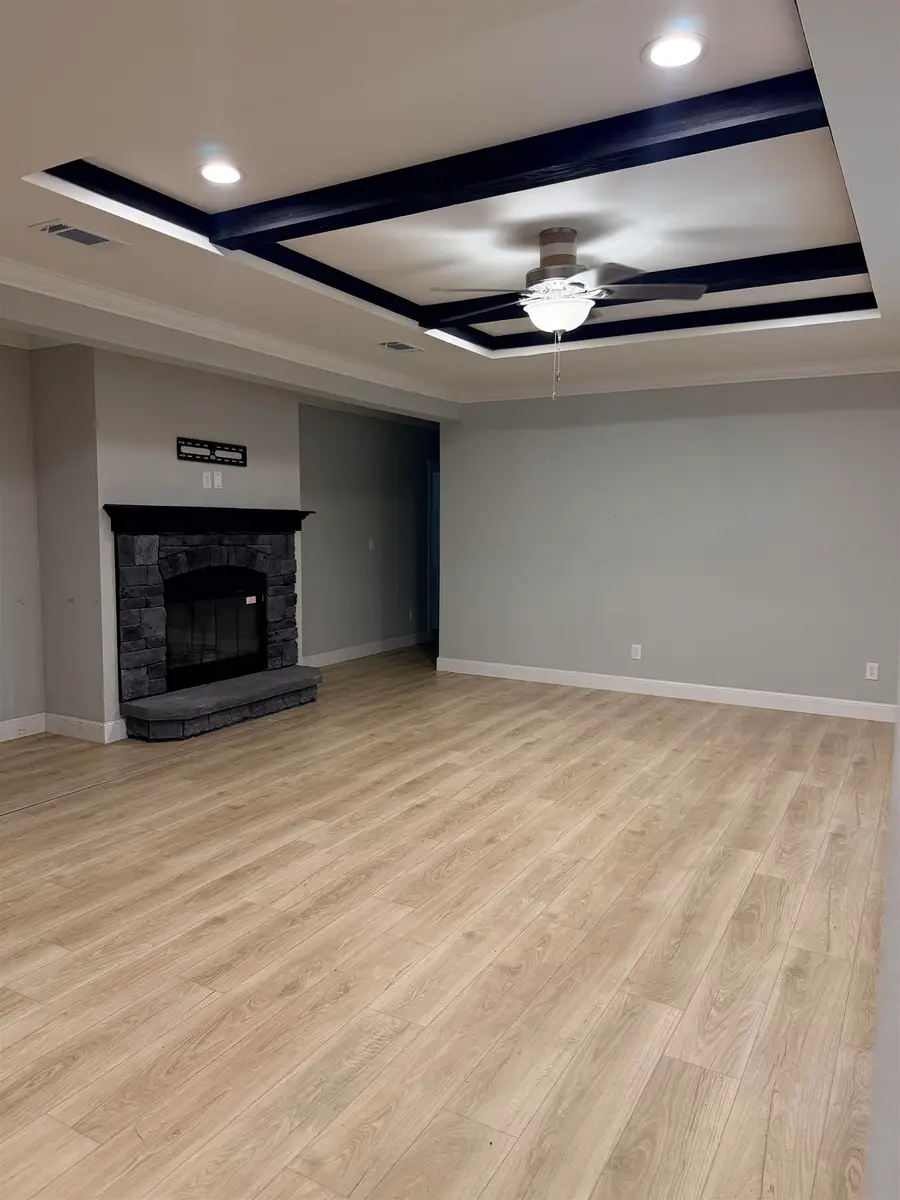 1490 Stagg, Vidor, TX 77662 - #2