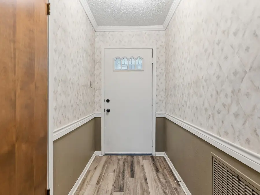 1904 AVENUE K, Nederland, TX 77627 - #3