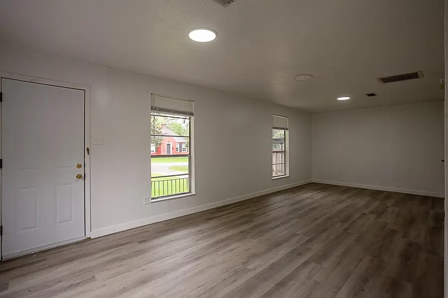 565 25th St., Beaumont, TX 77706 - #2