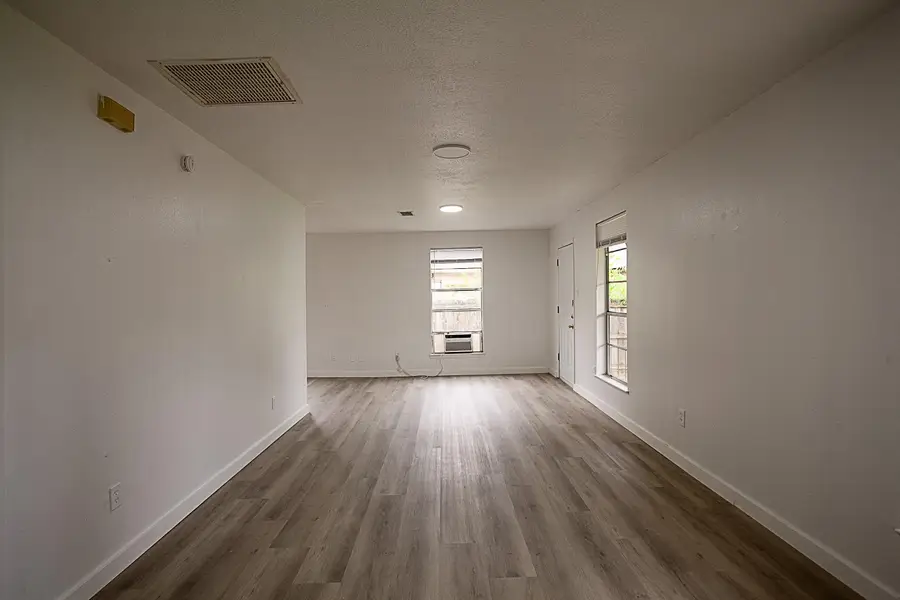 565 25th St., Beaumont, TX 77706 - #3